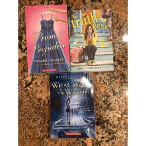 Chapter Books Bundle Of 3